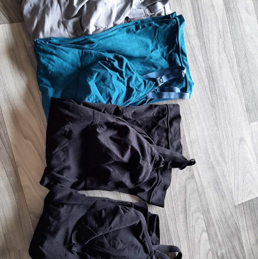 Lot of 4 Nursing Tanks